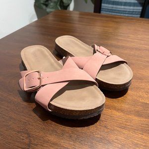 Torrid 9.5WW Pink with Rose Gold Hardware Sandals